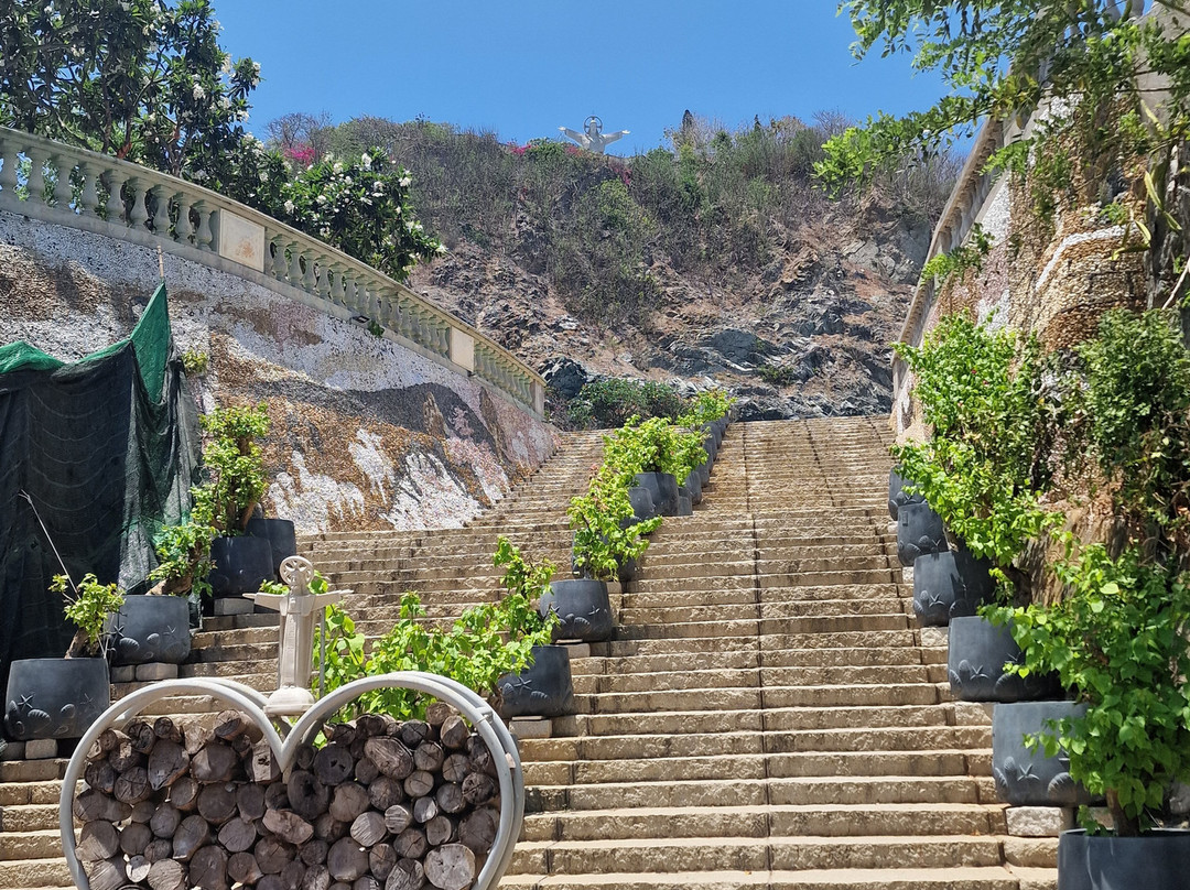 Jesus Christ Statue-头顿必去景点