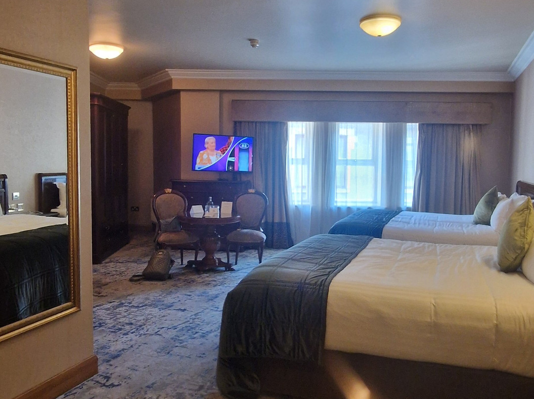 劳勒斯酒店主图