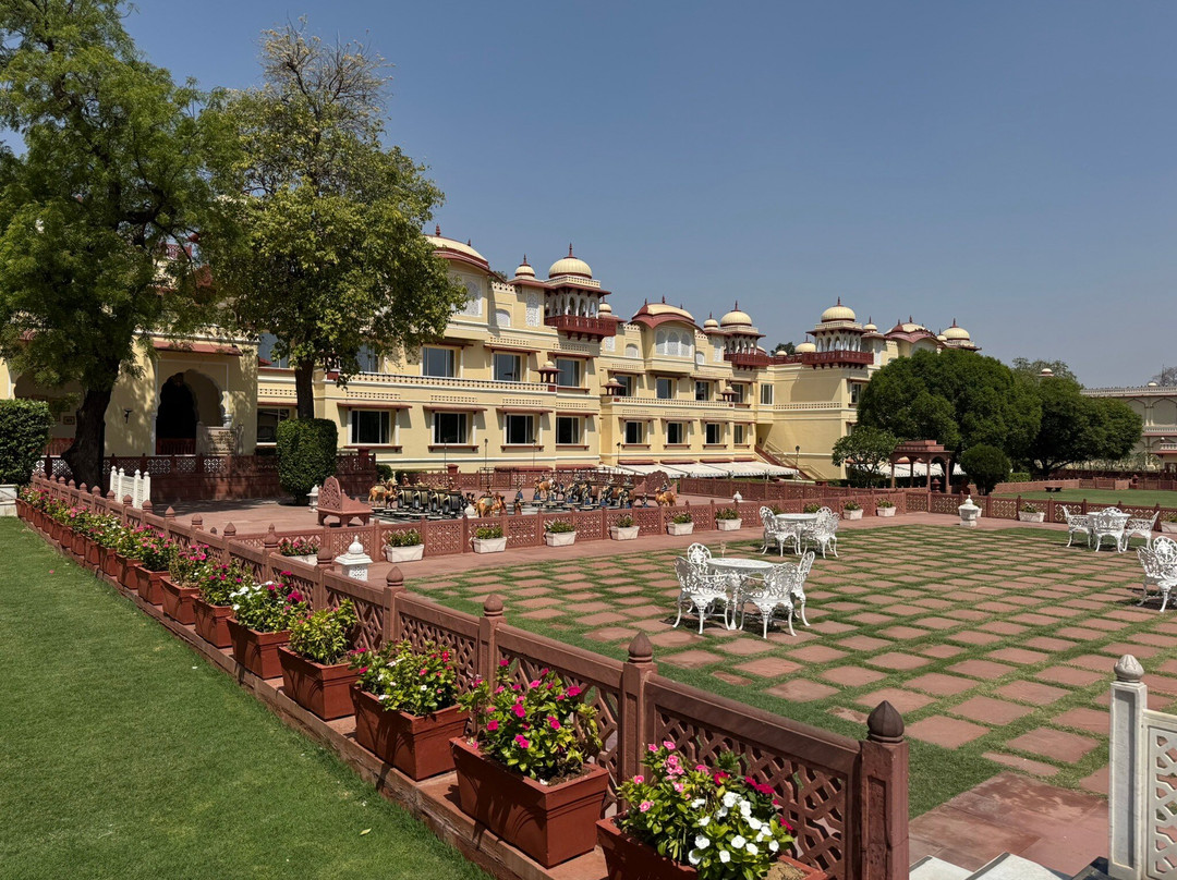 贾玛哈尔皇宫酒店主图