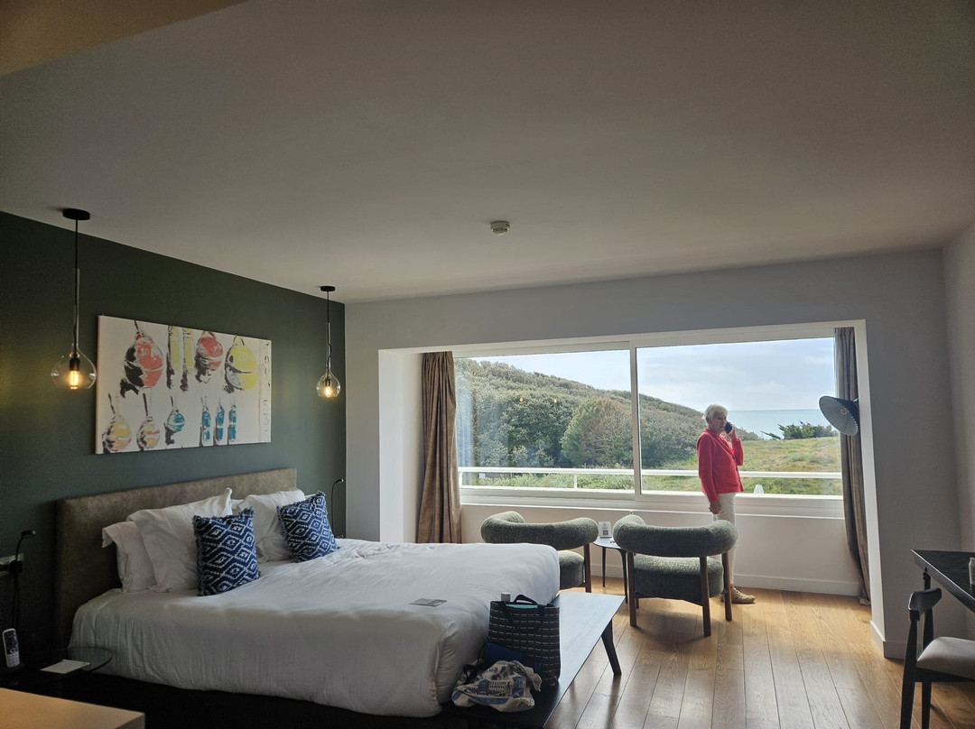 格兰德大酒店主图