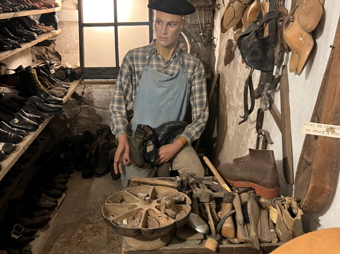 Musée d'Histoire Locale et des Traditions-弗雷瑞斯必去景点