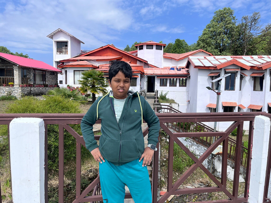 KMVN Tourist Rest House Binsar主图