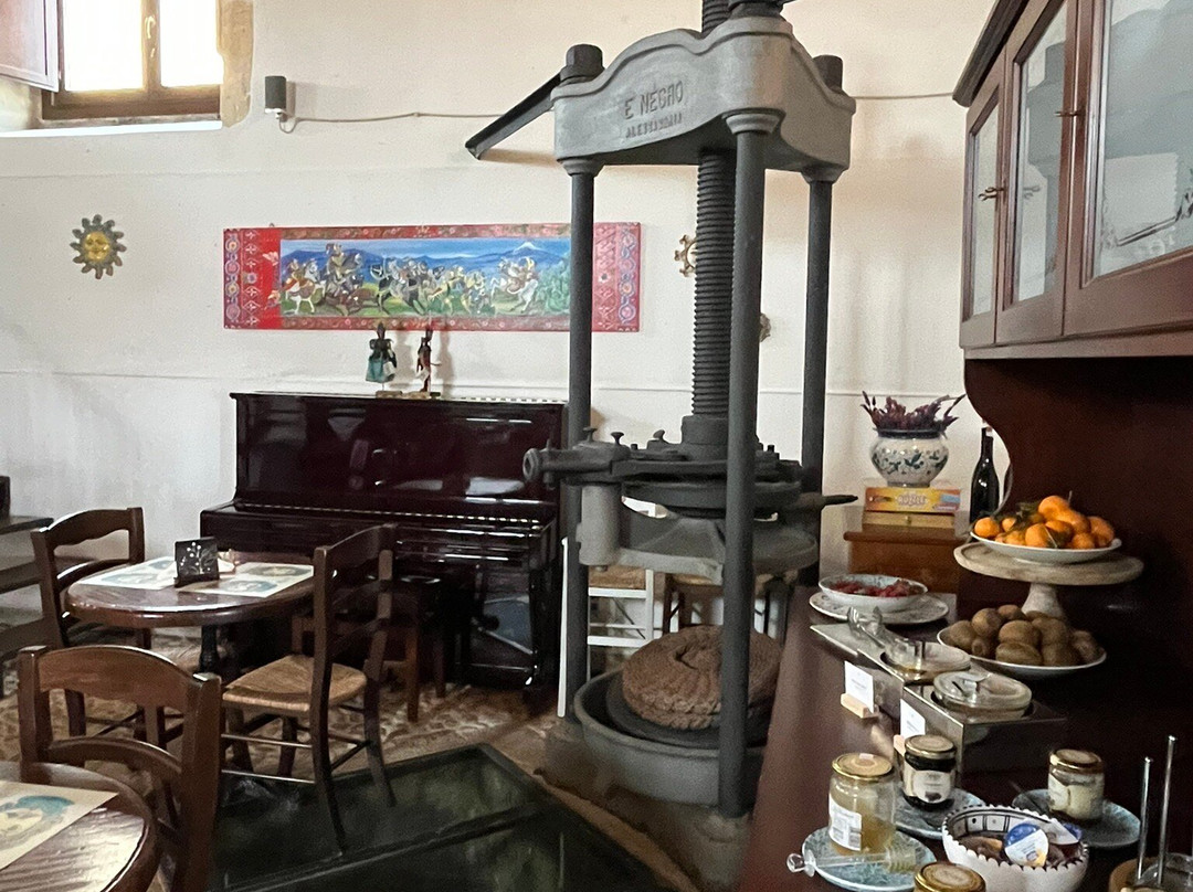 拉科尔特酒店主图