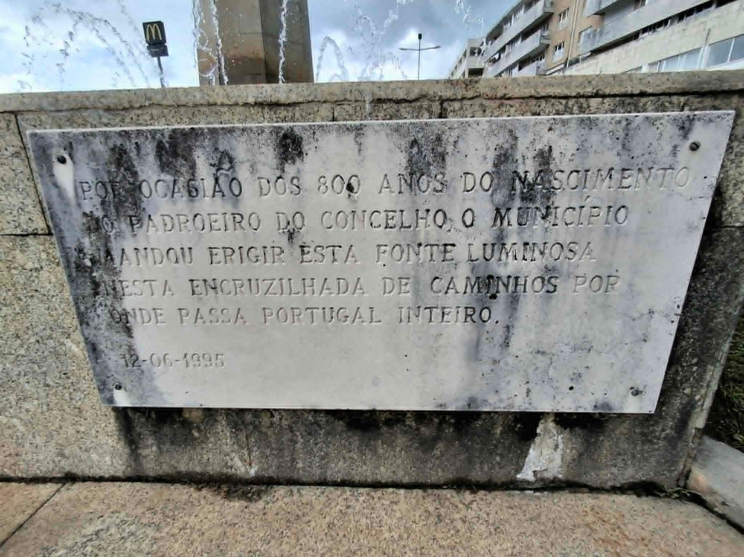 Estátua de Santo António
