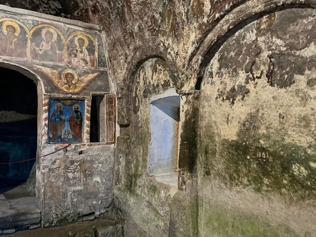 Corbii De Piatra-Jgheaburi必去景点