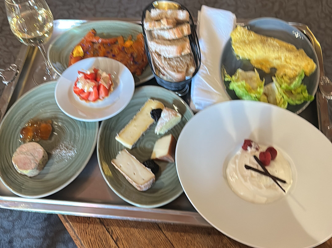 梅克斯城堡酒店主图