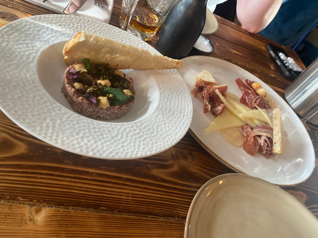 Georgies Bar & Kitchen