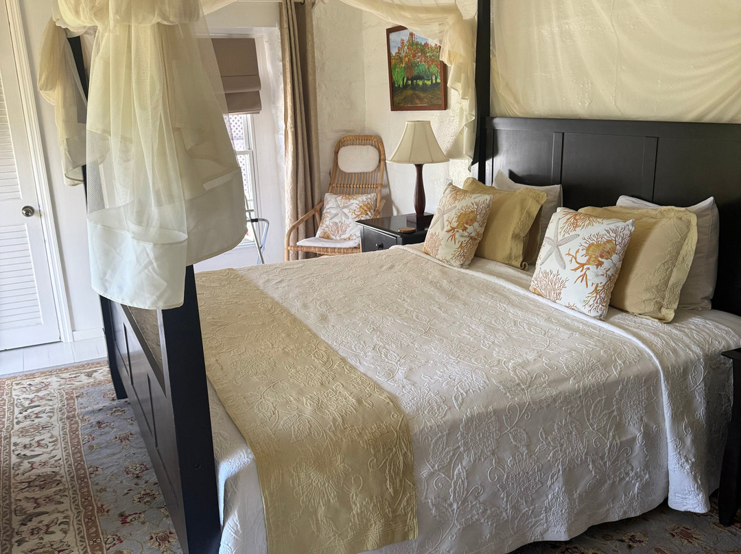 Admiral's Inn and Gunpowder Suites主图