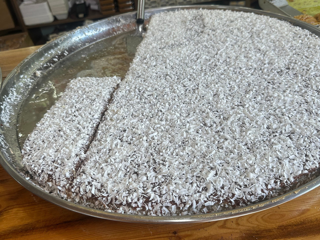Aliovsat Sweets House-舍基必去景点