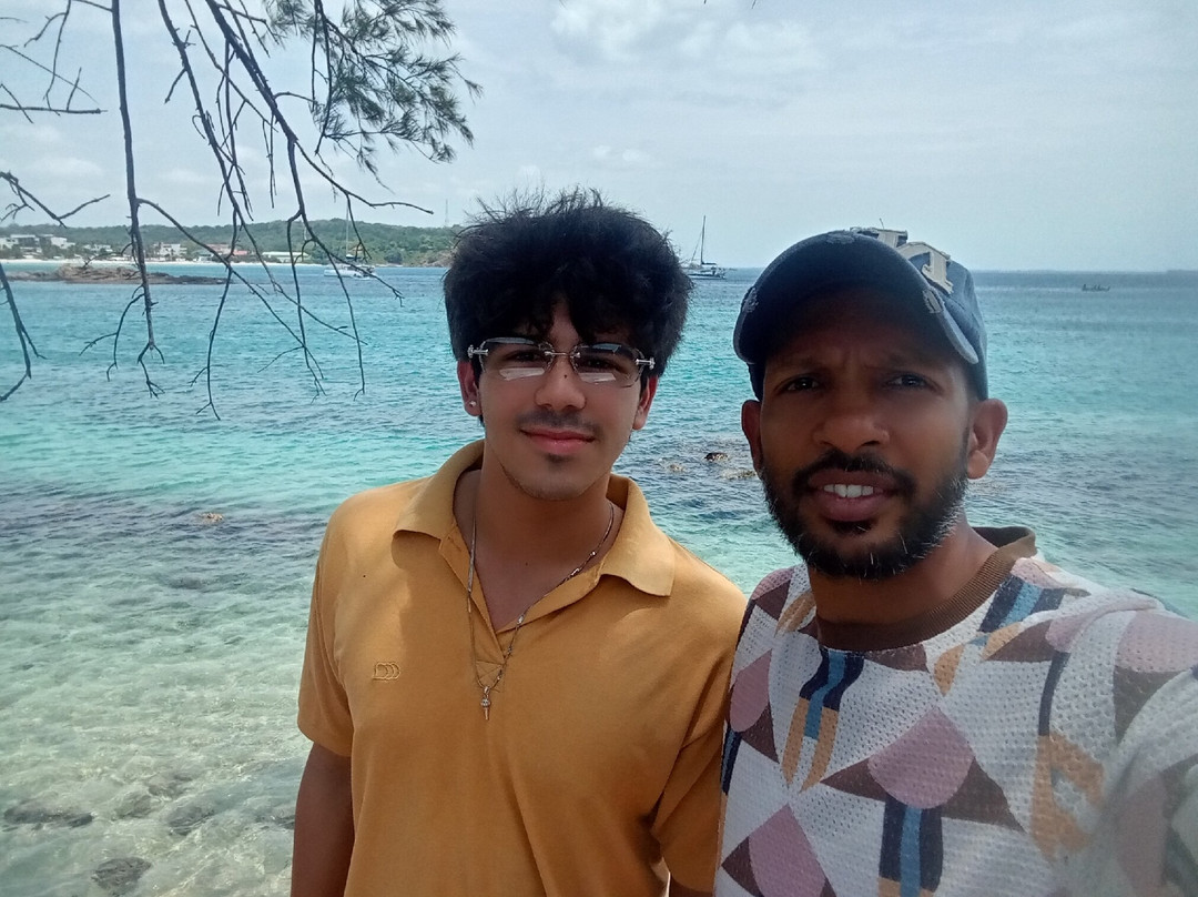 AroundCeylon Tours-Divulapitiya必去景点