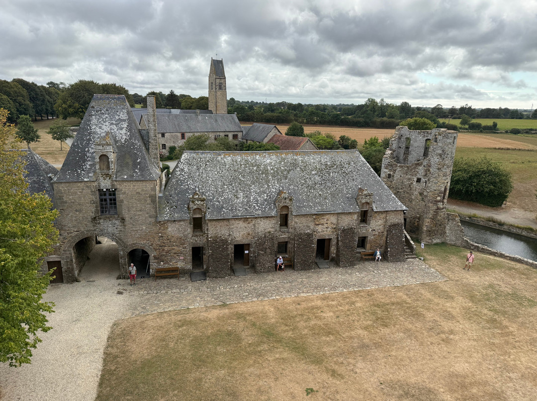Château de Gratot-Coutances必去景点