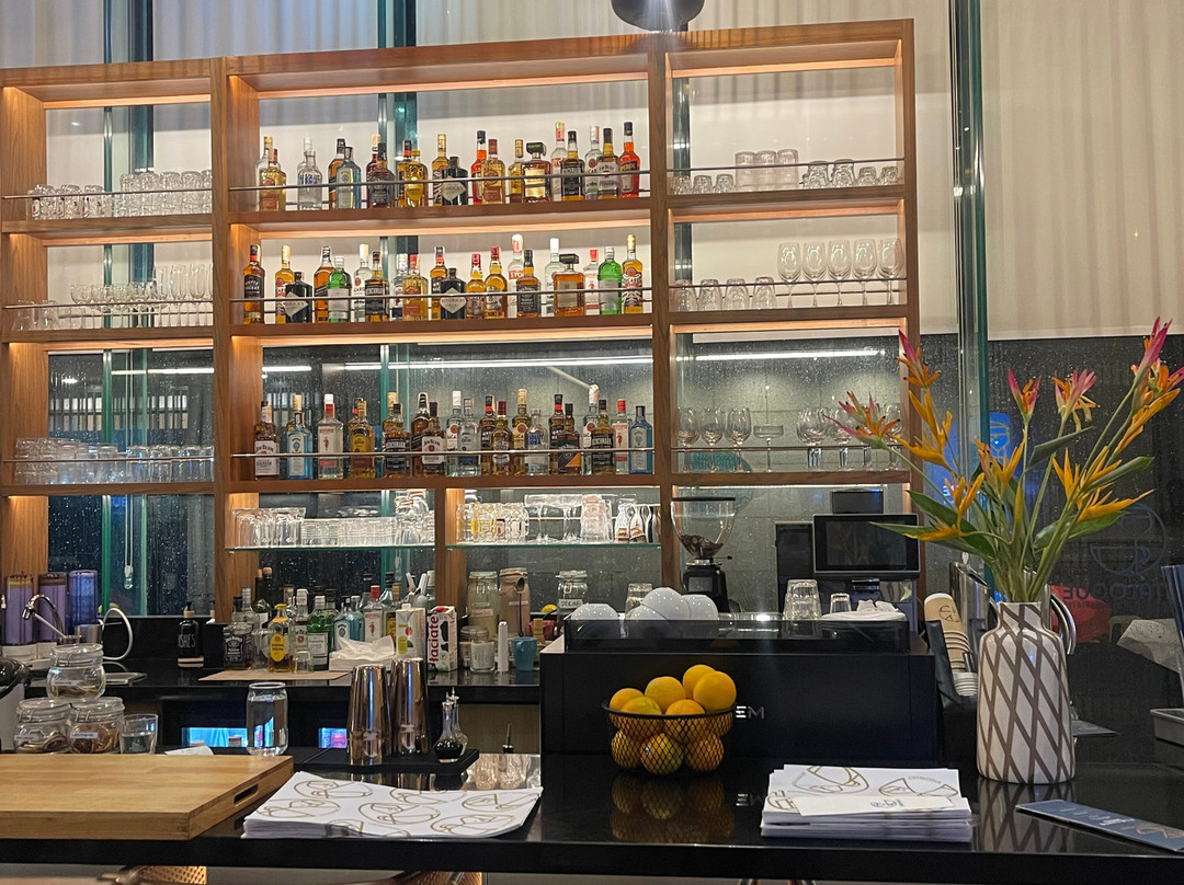 盛捷中央萨尔塞多马卡蒂酒店主图