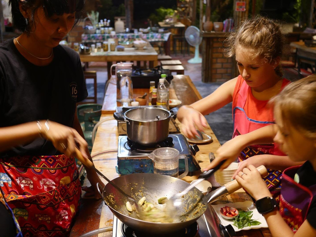 Proud Home Cooking Class-帕岸岛必去景点