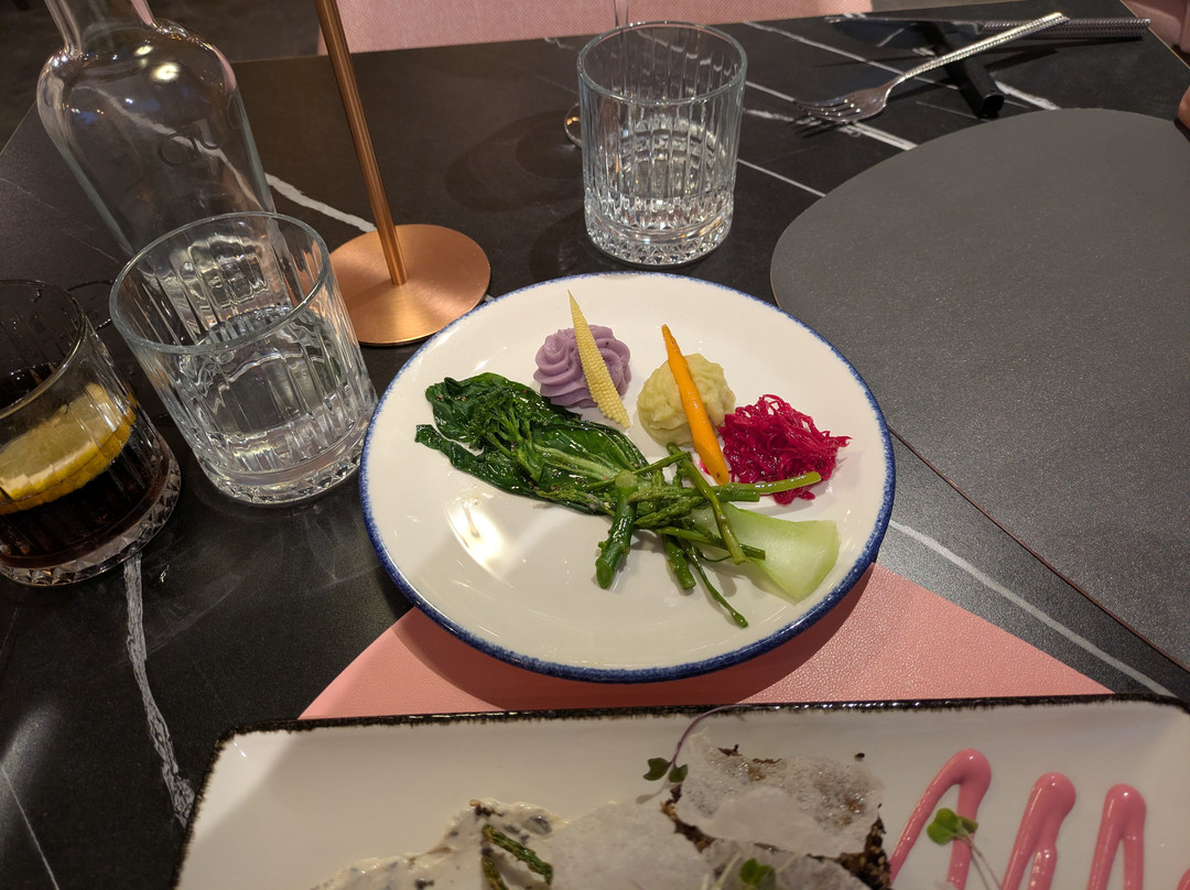 GIÀ Restaurante
