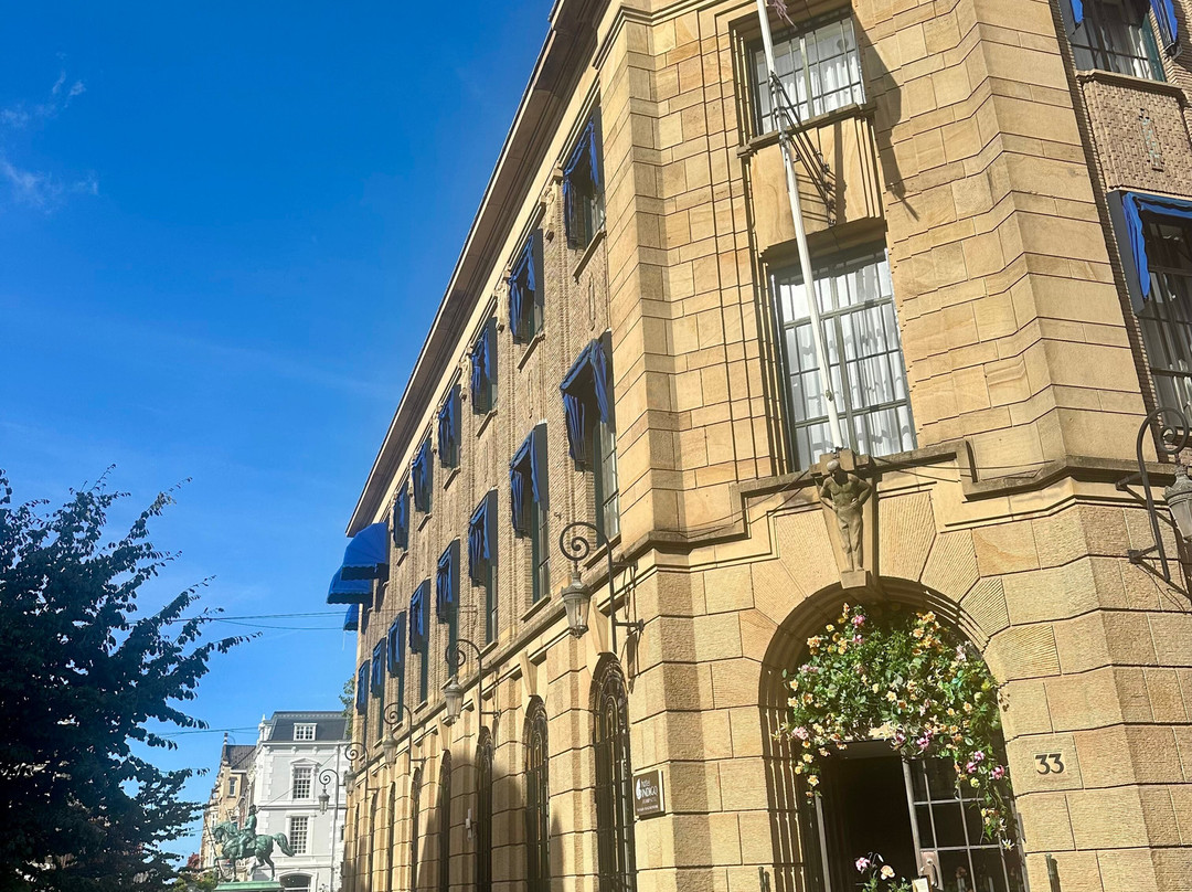海牙努尔代因宫英迪格酒店主图