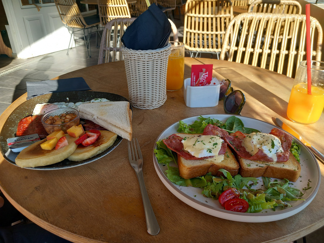 Vito Squared Café-Snacks Bakery