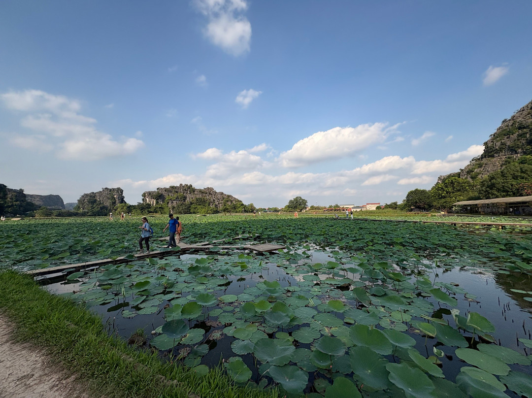 Go Asia Travel-Long Bien必去景点