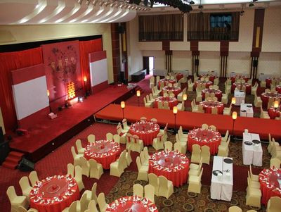 新华侨饭店主图