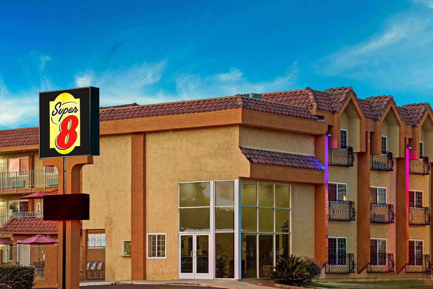 Super 8 by Wyndham Cypress Buena Park Area-官方