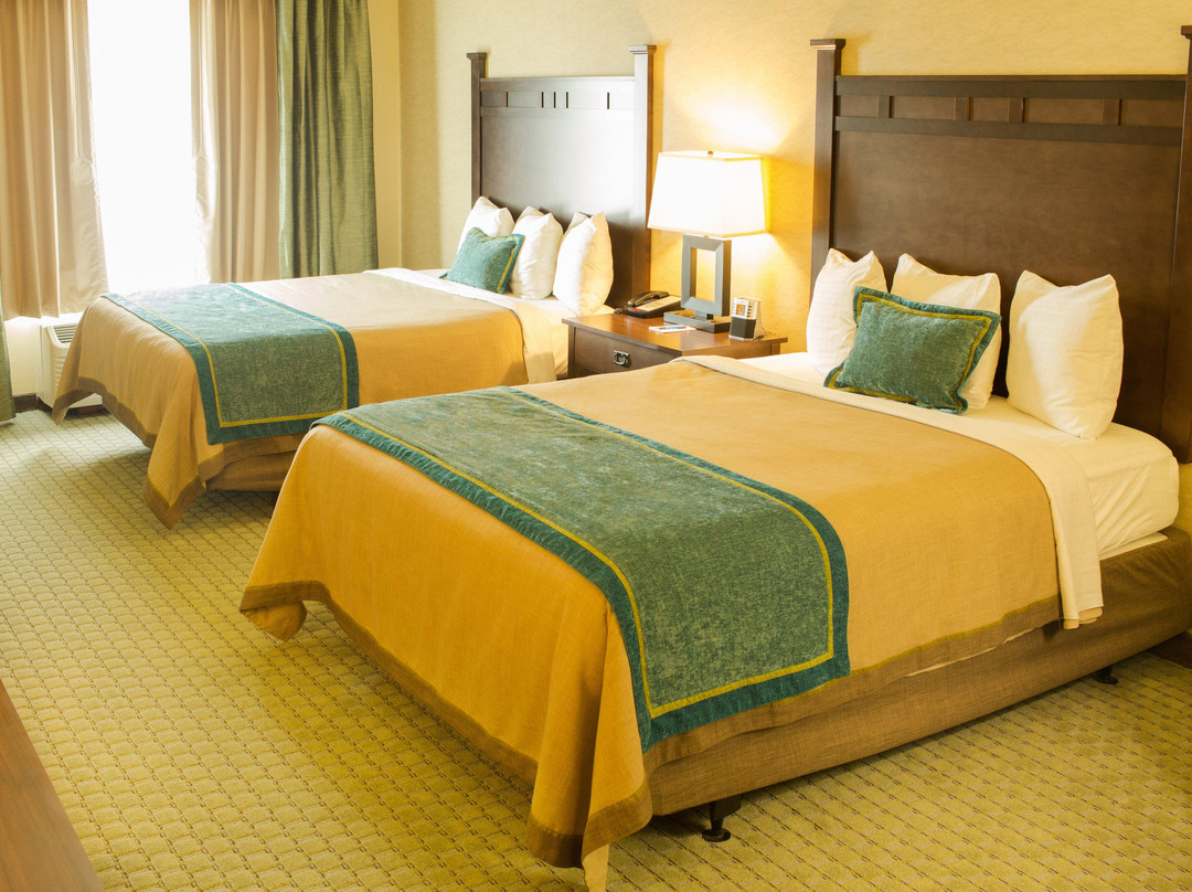 Little Missouri Inn & Suites