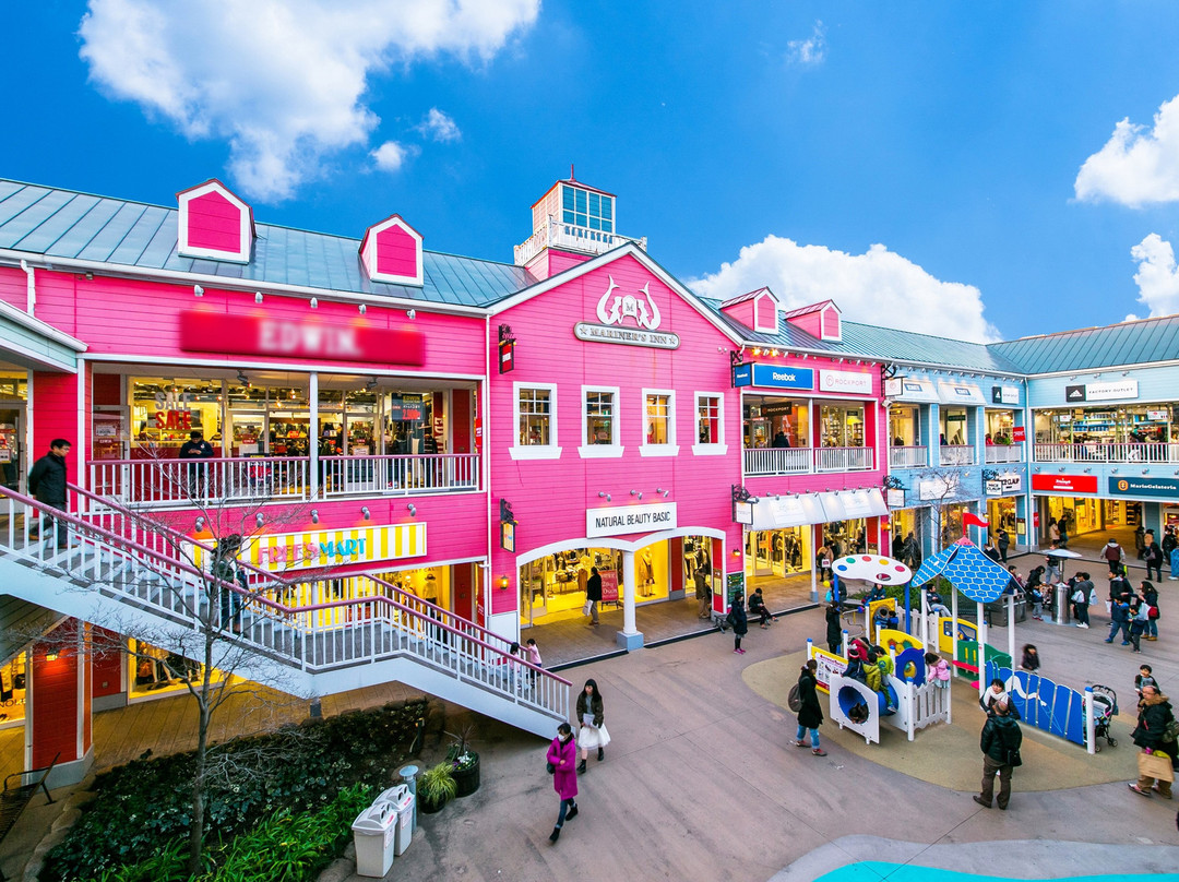 三井奥特莱斯购物城 横滨港湾-横滨市必去景点