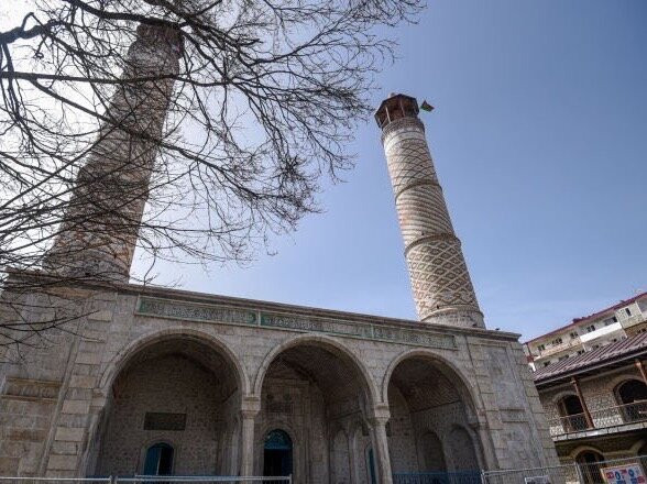 Yukhari Govhar Agha Mosque-Shusha必去景点