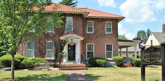 Grand Colonial Bed and Breakfast主图