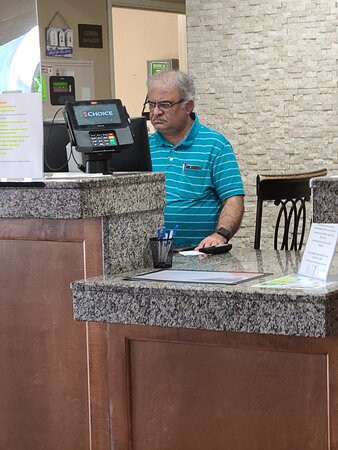 Comfort Inn & Suites Cedar Rapids North - Collins Road主图