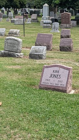 Oakwood Cemetery-尼亚加拉大瀑布必去景点