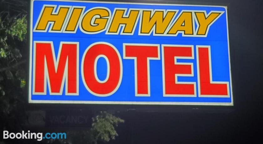 Highway Motel