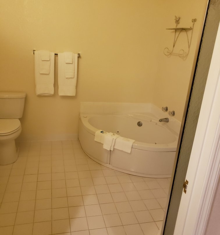 Willowbrook Inn主图