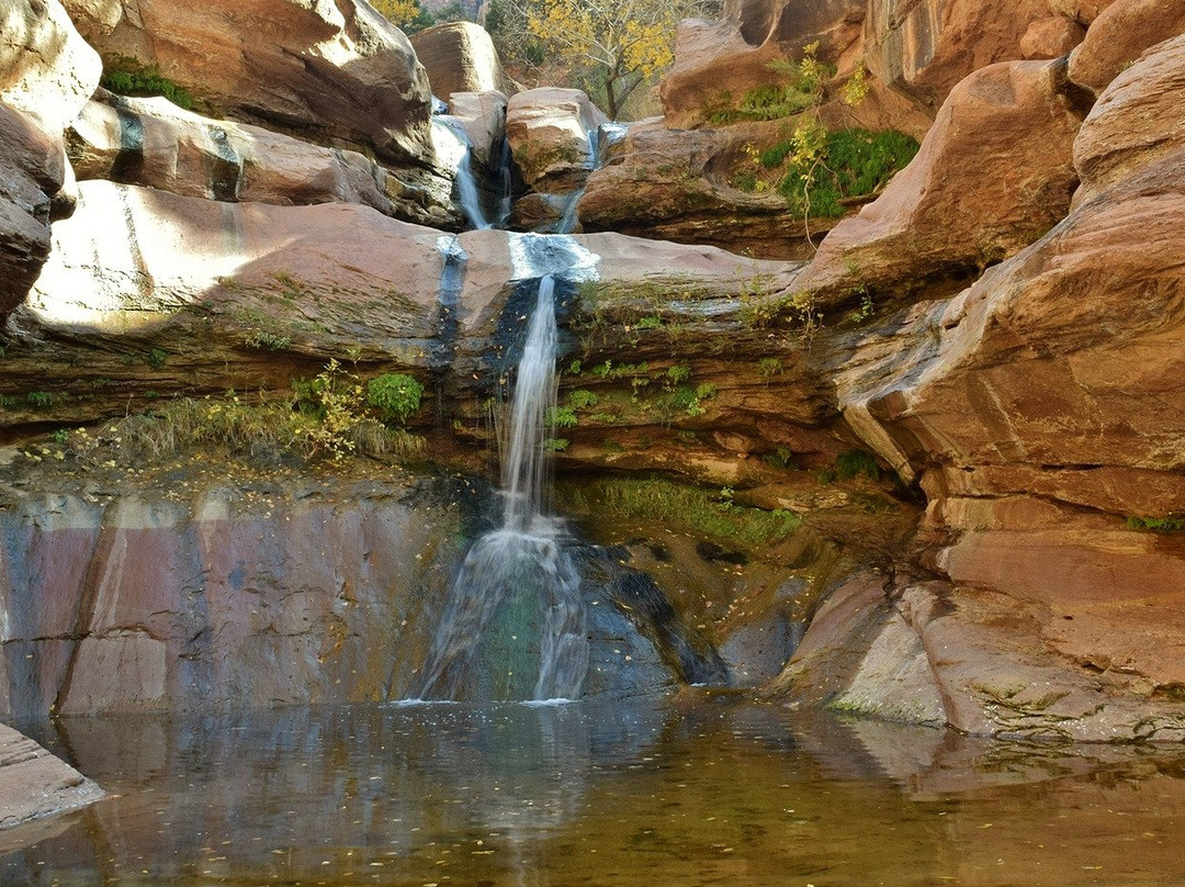 Lower Pine Creek Waterfall景点图片
