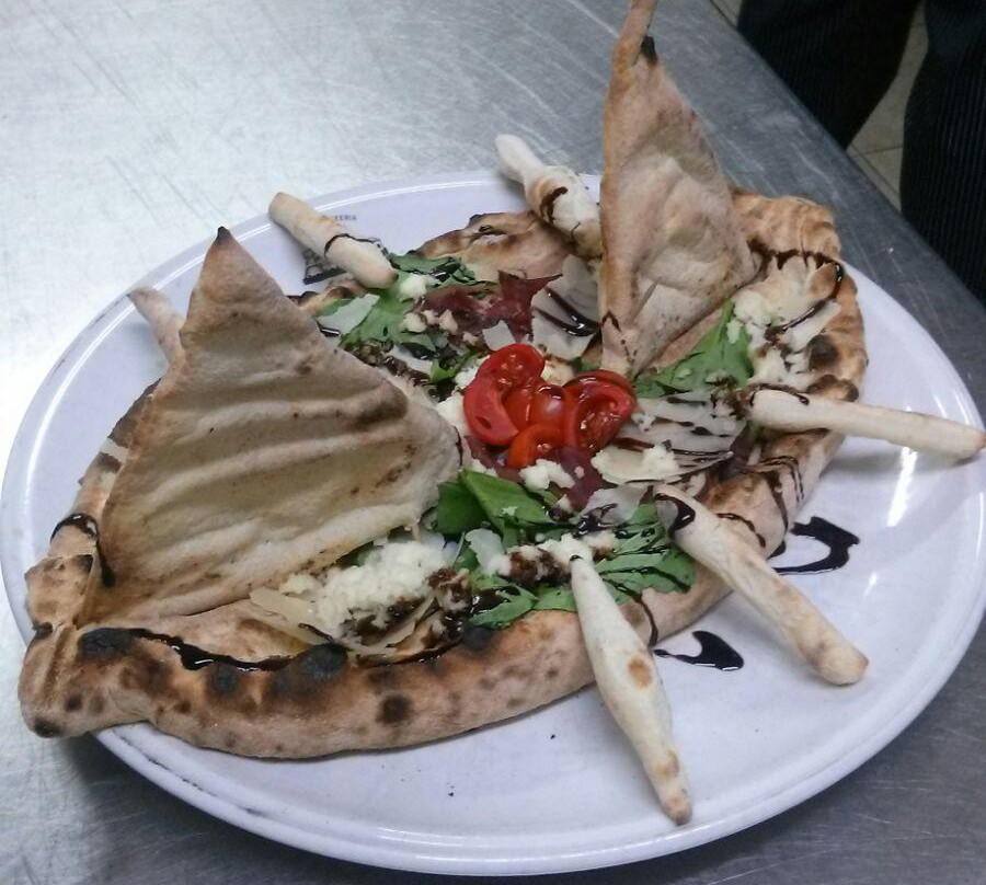 Santa Maria De Foras餐馆和美食-Ristorante Pizzeria il castello di Francesca