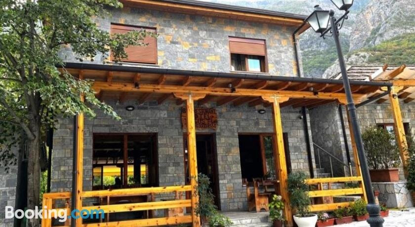 Bar Restaurant Hotel “Te Gusti”