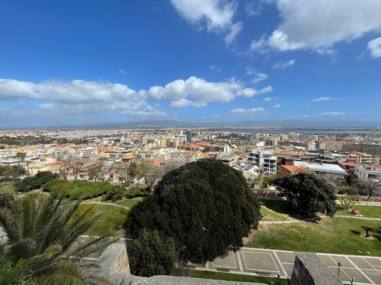 Ape Calessino Quattro Mori-卡利亚里省必去景点