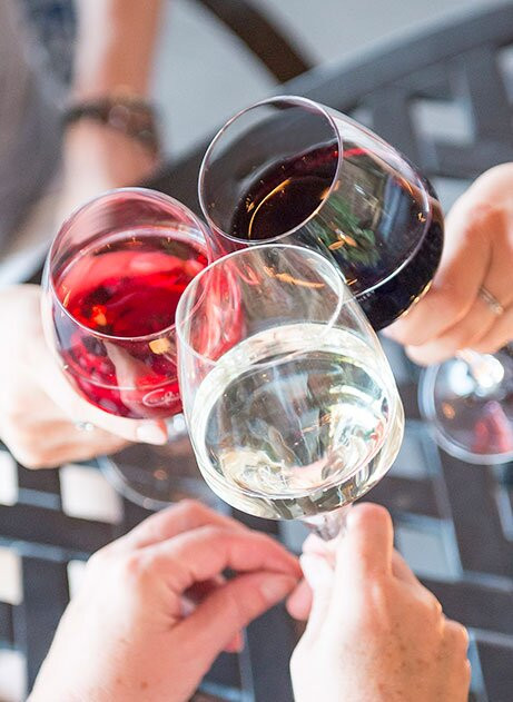 August Hill Winery & Illinois Sparkling Co. Tasting Room-尤蒂卡必去景点