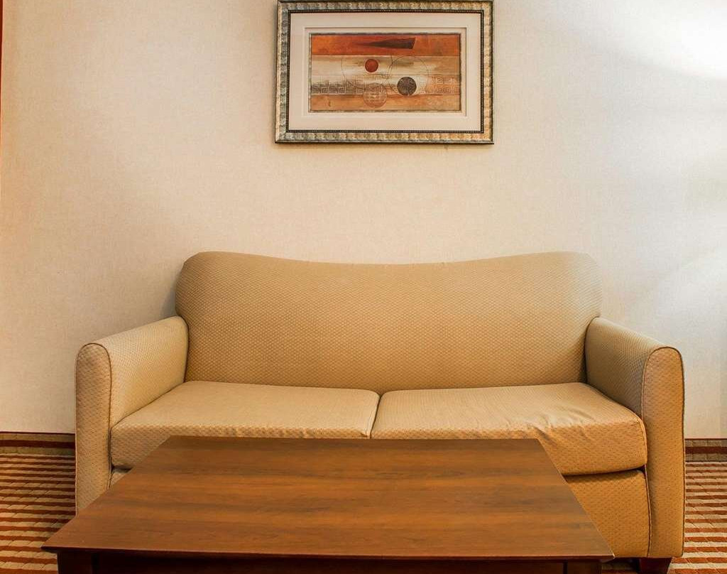 特洛伊凯富套房酒店主图