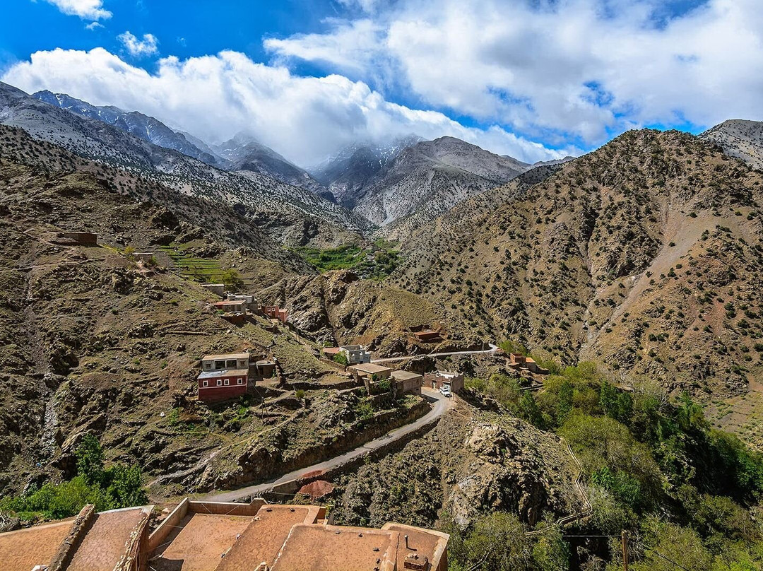 ClimbingToubkal-伊姆利勒必去景点