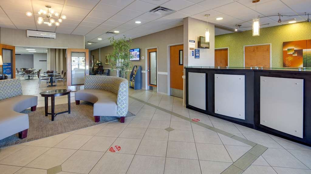 Best Western Plus Brunswick Inn & Suites主图