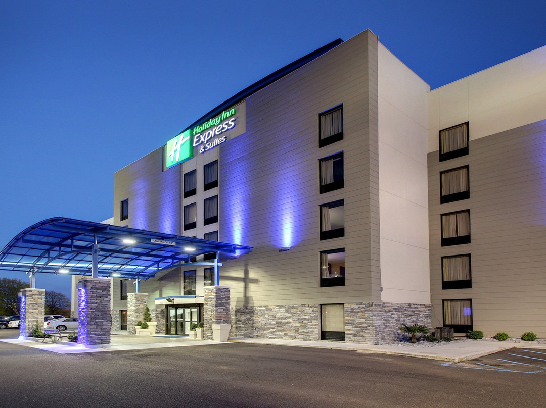 Holiday Inn Express & Suites Jackson Downtown - Coliseum By IHG