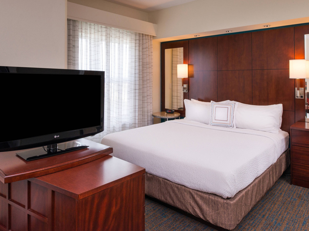 圣露西港原住客栈主图