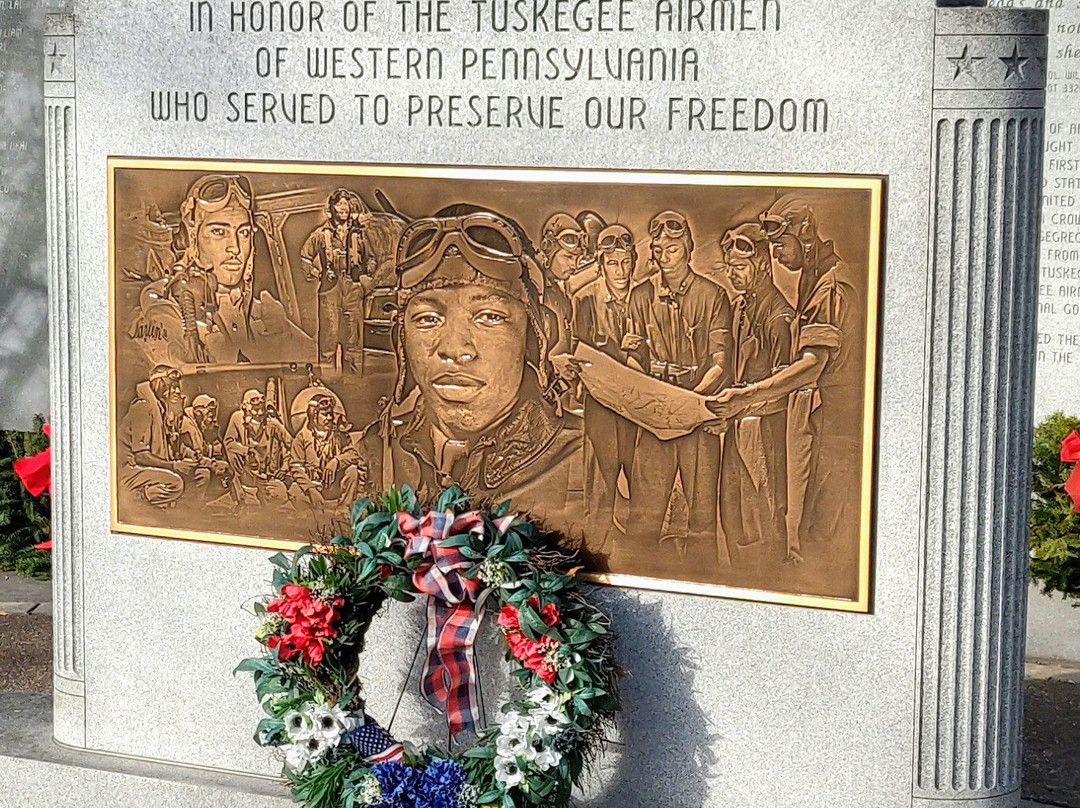 Tuskegee Airmen Memorial景点图片