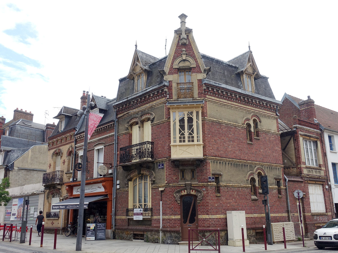 Rue 27 Juin-博韦必去景点