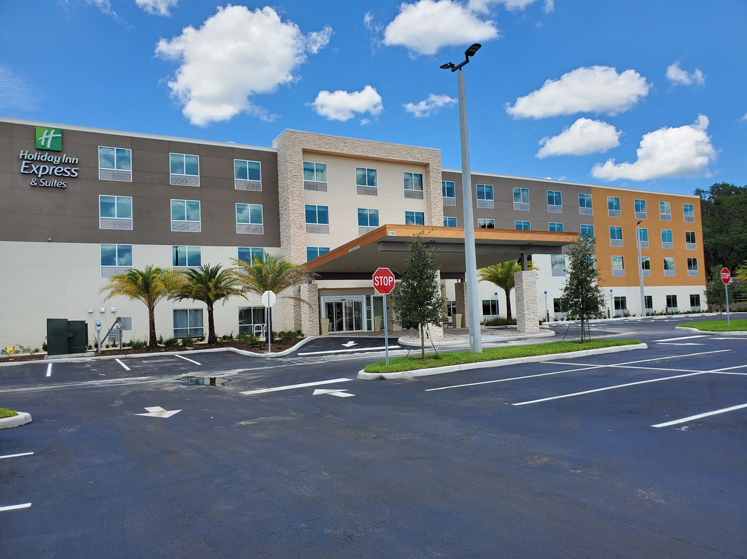 Holiday Inn Express & Suites DeLand South by IHG主图