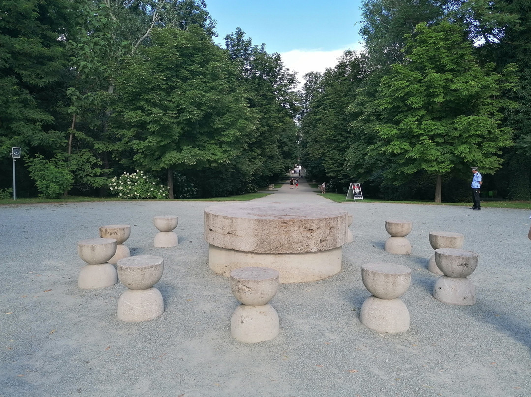 Table of Silence景点图片