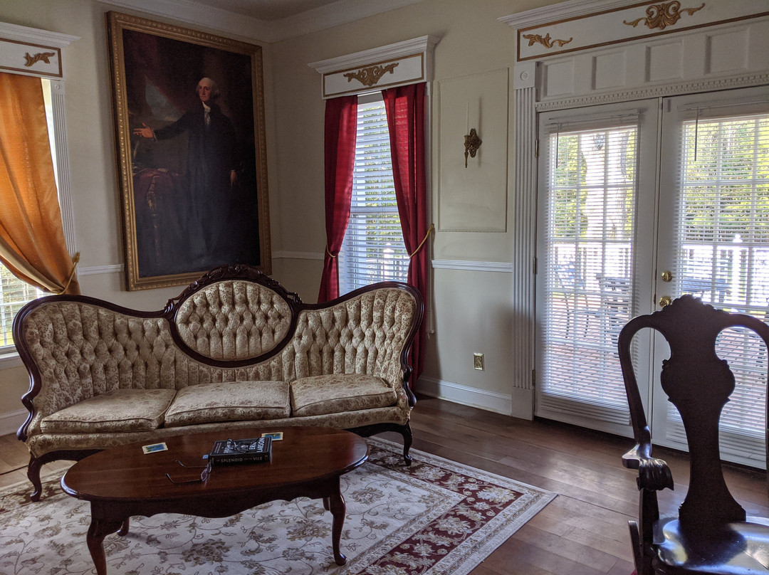 Shiloh Chennault Bed and Breakfast主图