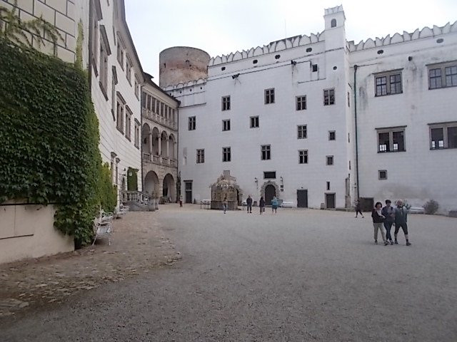 Statni Hrad a Zamek Jindrichuv Hradec-英吉夫必去景点