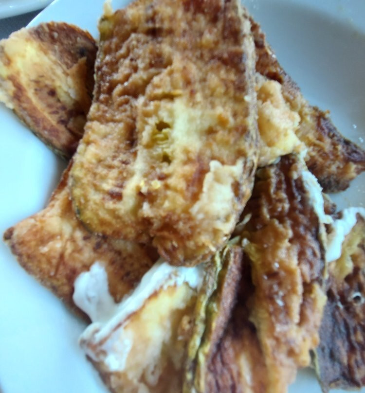 Denis Hotel and Bungalows主图