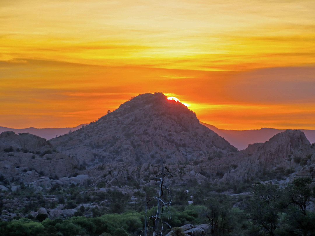 Watson Lake Inn主图