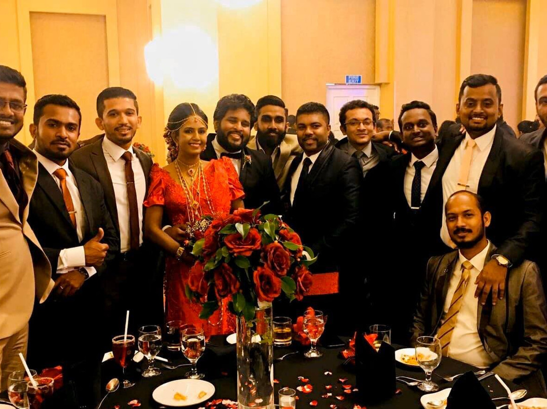 格兰德康提亚酒店主图